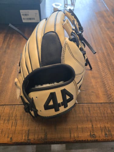 44 Pro RH Infield Signature Series Baseball Glove 12" (Used)
