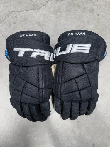 15” True XC9 Pro Gloves NHL Pro Stock (Used)
