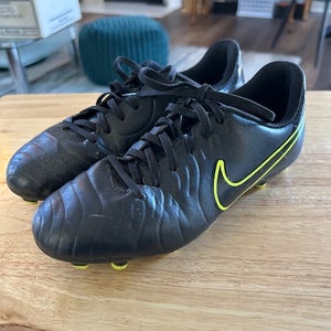 Black Unisex 5Y (Big Kids / Youth) Nike Tiempo Legend 10 Elite Molded Cleats Cleats (Used)
