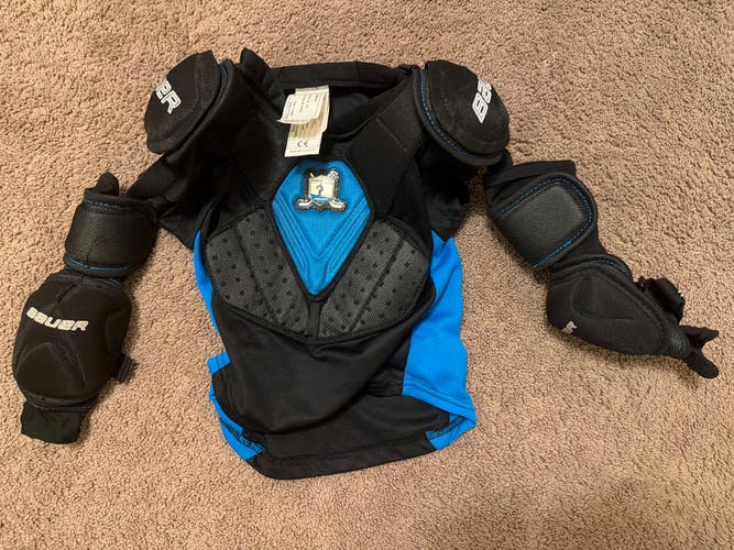 Medium Youth Bauer Shoulder Pads (Used)