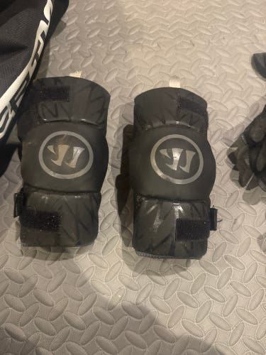 Medium/Large Adult Warrior Burn next Arm Pads (Used)