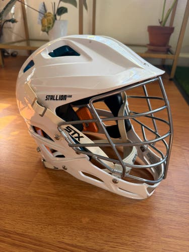 Stx stallion 600 helmet