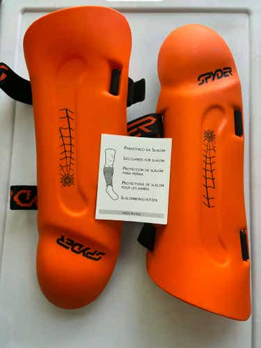 JUNIOR BOY M = Medium Spyder Shin Guard protection