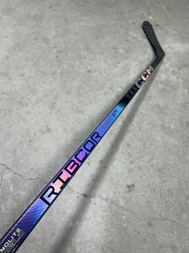 95 Flex P29 Senior CCM RibCor Trigger 8 Pro Left Hand Hockey Stick Pro Stock NHL (New)