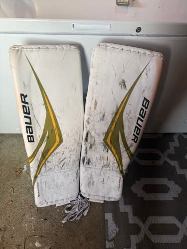 Large 2024 Bauer Supreme Shadow Goalie Leg Pads Pro Stock (Used)