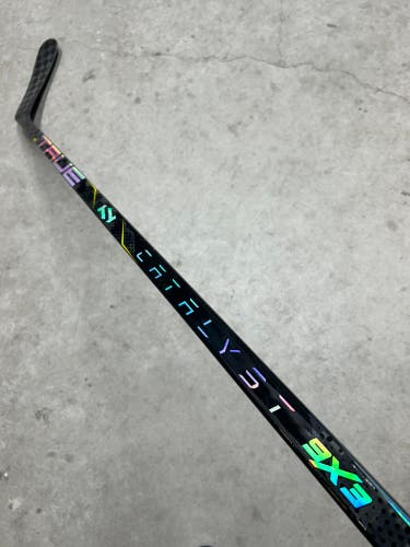 75 Flex Custom P92 Senior True Catalyst 9x3 Right Hand Hockey Stick Pro Stock (New)