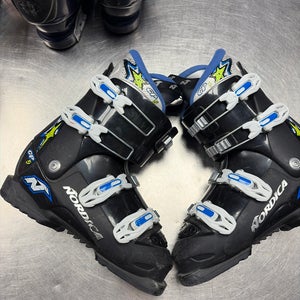 Mondo 24 & 24.5 Kid's Nordica GPTJ Ski Boots (Used)