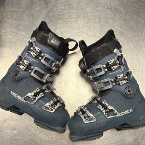 Mondo 23 & 23.5 Women's Tecnica Mach Sport Ski Boots (Used)