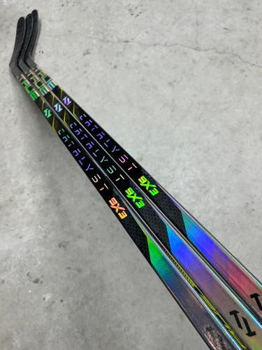 3 PACK 75 Flex P28 Senior True Catalyst 9x3 Right Hand Hockey Stick Pro Stock (New)