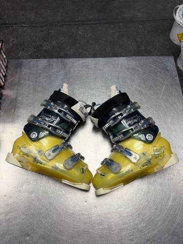 Mondo 24 & 24.5 Lange Exclusive 80 FR Ski Boots (Used)