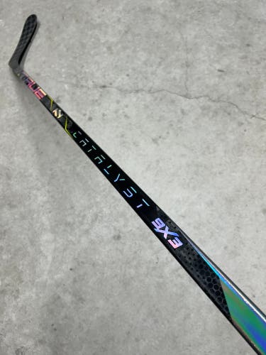80 Flex P29 Senior True Catalyst 9x3 Right Hand Hockey Stick Pro Stock (New)