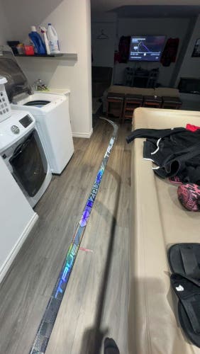 Senior True HZRDUS PX Right Handed Hockey Stick Mid Pattern 85 Flex Pro Stock (Used)