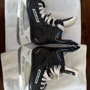 Bauer XLP Hockey Skates Regular Width Size 4.5 (Used)