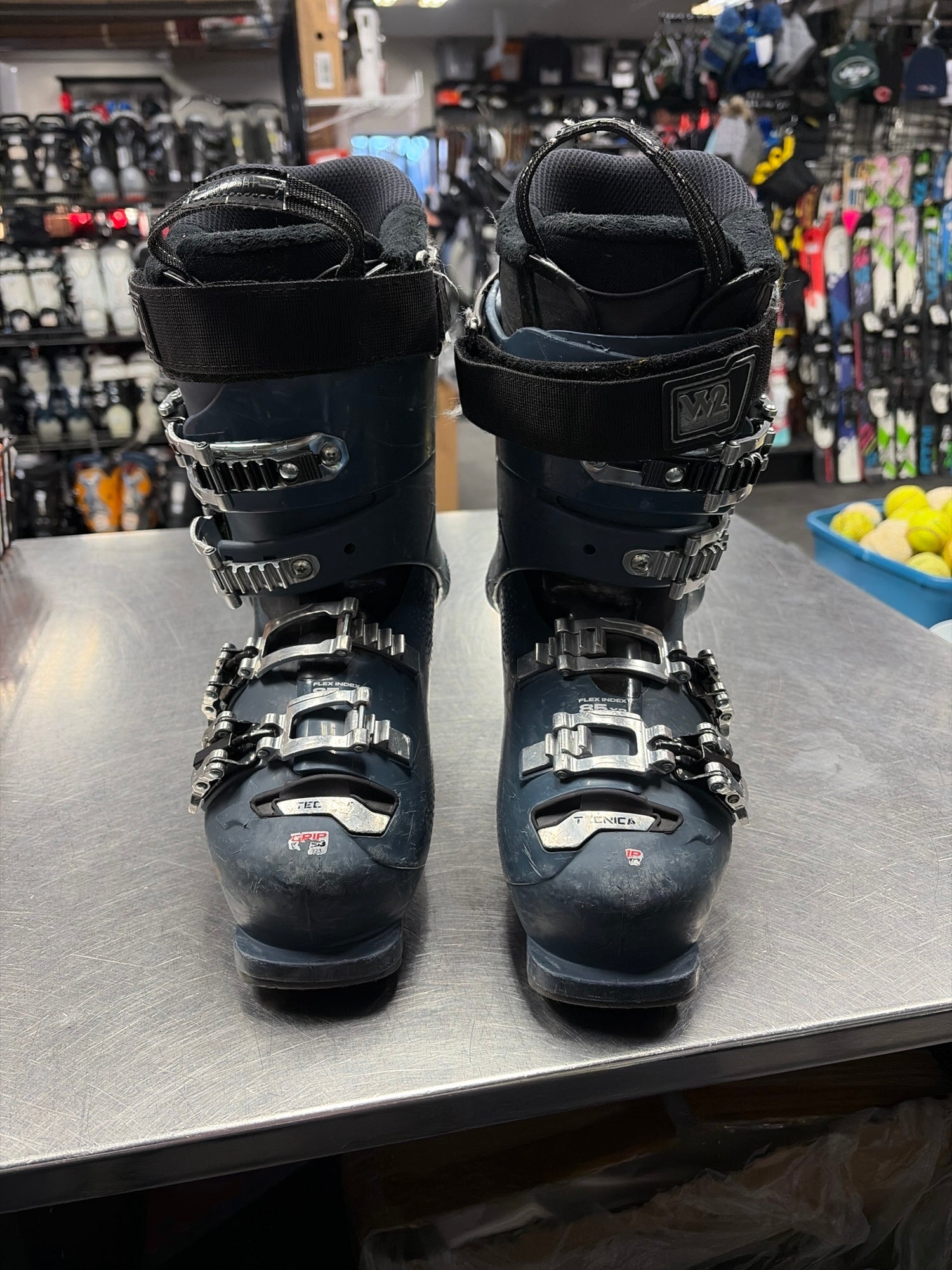HEAD Vector Downhill Ski Boots | Used and Closeout