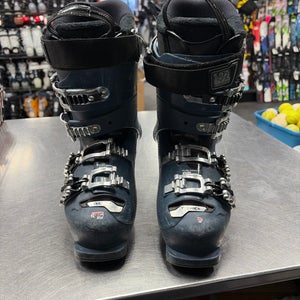 Mondo 23 & 23.5 Women's HEAD Vector Ski Boots Medium Flex (Used)