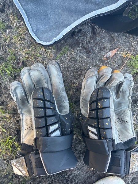 STX Surgeon RZR2 limited edition black Lacrosse Gloves