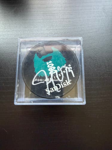San Jose Sharks Joe Thornton #19 signed puck