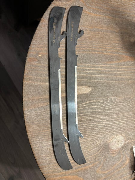 2024 Bauer Supreme Shadow Hockey Skates 8.5 (Used)