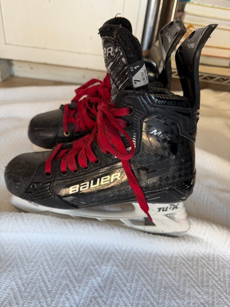 Bauer Supreme Mach Hockey Skates Narrow Width 7 (Used)