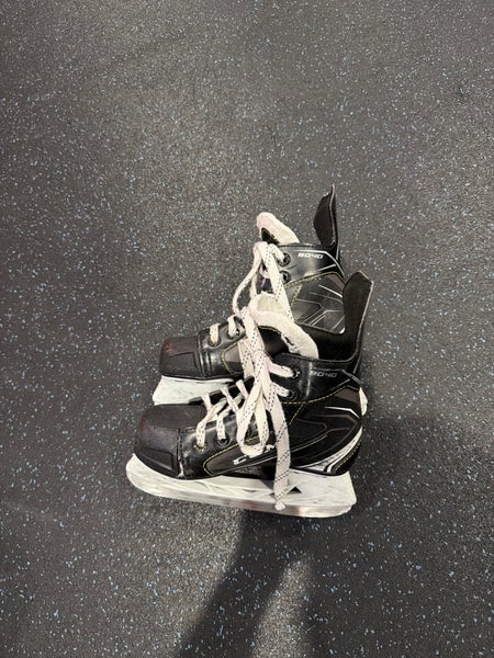 2018 CCM Tacks 9040 Hockey Skates Regular Width 12 (Used)