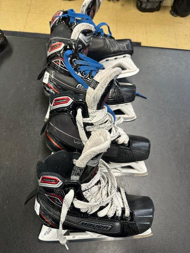 Bauer Vapor X700 Hockey Goalie Skates Size 2 (Used)in very good shape