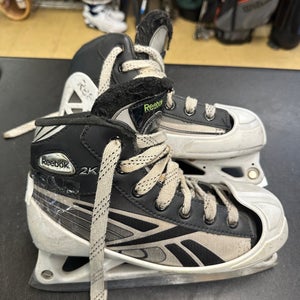 Reebok 2K Hockey Goalie Skates Size 3 (Used)-boot in good shape