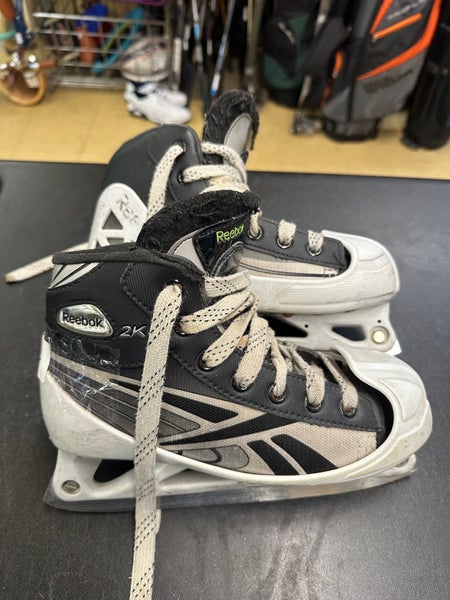 Reebok 2K Hockey Goalie Skates Size 3 (Used)-boot in good shape