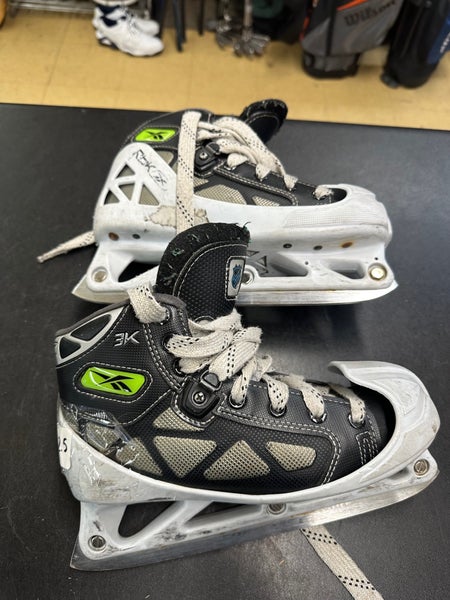 Reebok 3K Hockey Goalie Skates Size 2.5 (Used)
