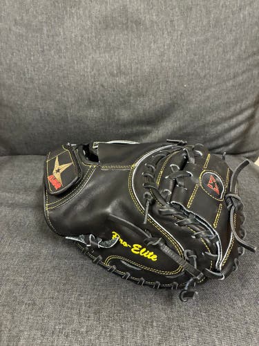 All Star CM3000SBK RH Catcher's Glove 33.5" (New)
