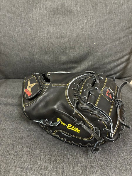 All Star CM3000SBK RH Catcher's Glove 33.5" (New)