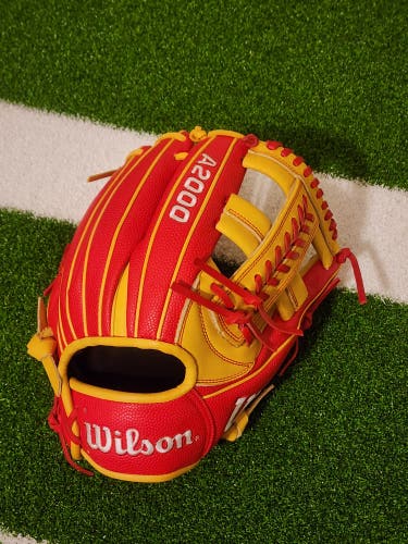 2025 Wilson RH Outfield A2000 Baseball Glove 11.75" (New)