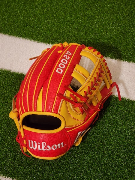 2025 Wilson RH Outfield A2000 Baseball Glove 11.75" (New)