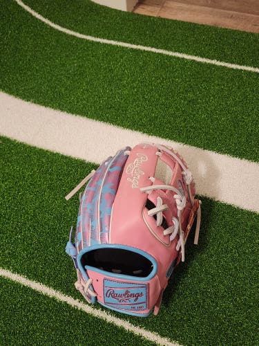 2025 Rawlings RH Infield Heart of the Hide Baseball Glove 11" (New)