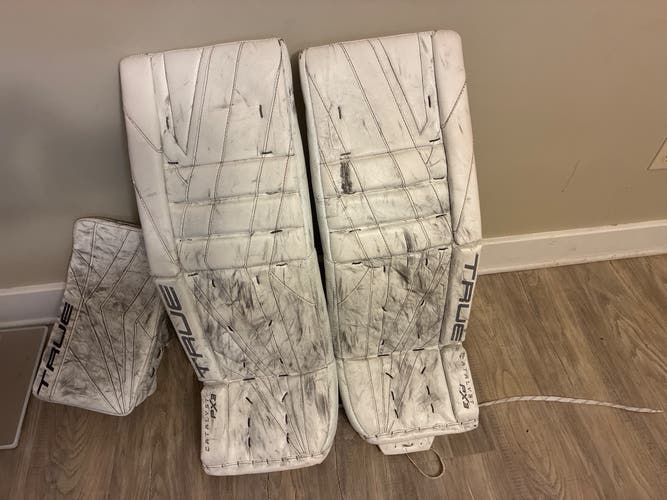 33" plus 1.5  
True Catalyst PX3 Regular Goalie Full Set Pro Stock (Used)
