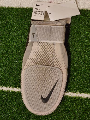 Nike Diamond Gray Senior Sliding Mitt (New)