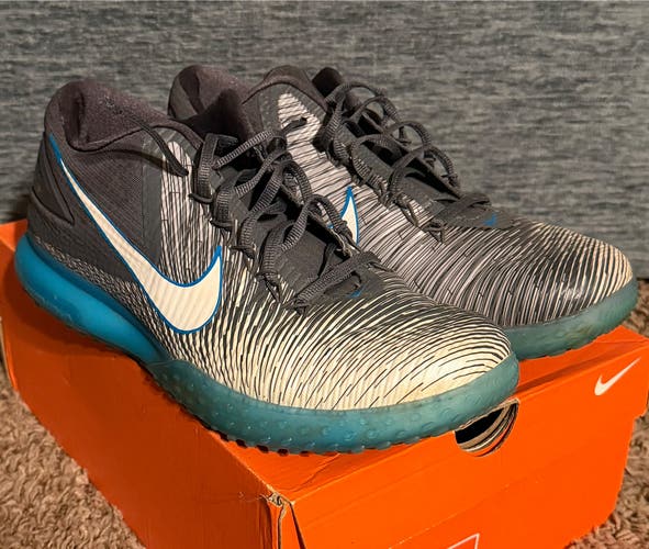 Gray Men's Size M 10.5 (W 11.5) Adult Nike Trout Low Top Turf Cleats (Used)