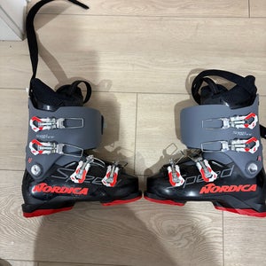 Mondo 25 & 25.5 Nordica SpeedMachine Ski Boots   Excellent condition