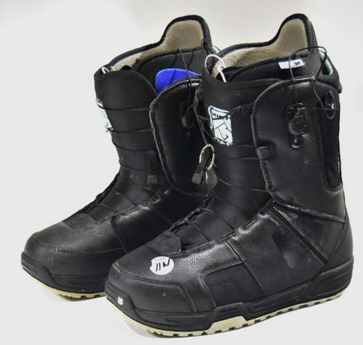 BURTON MINT SNOWBOARD BOOTS WOMEN SIZE 11