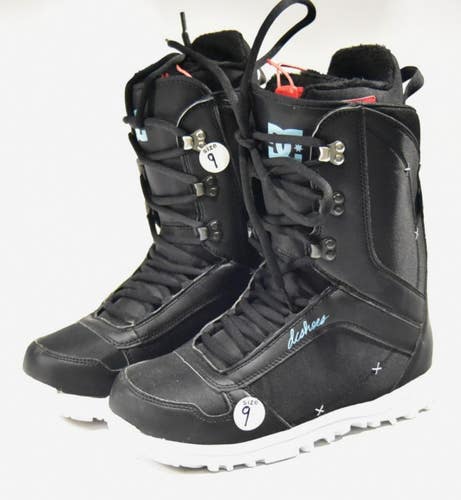 DC KARMA SNOWBOARD BOOTS WOMEN SIZE 9