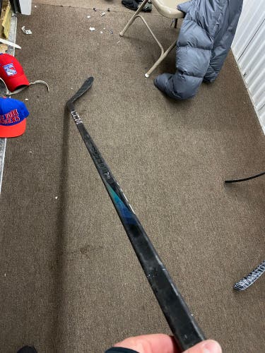 Pro Return CCM JetSpeed FT7 Pro Right Handed H P28 85 Flex