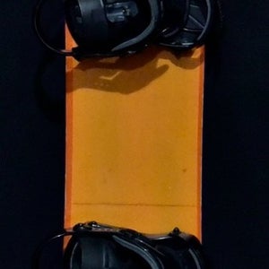 BURTON CUSTOM SMALLS SNOWBOARD SIZE 140 CM WITH MEDIUM BINDINGS