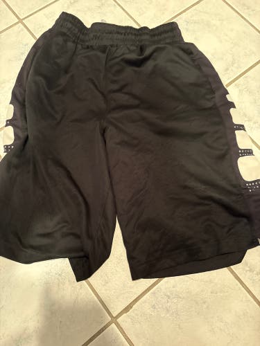 USED/WORN Athletic Gym Nike Black Medium Shorts