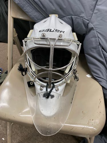 Used Once Bauer 940 Goalie Mask (Used)