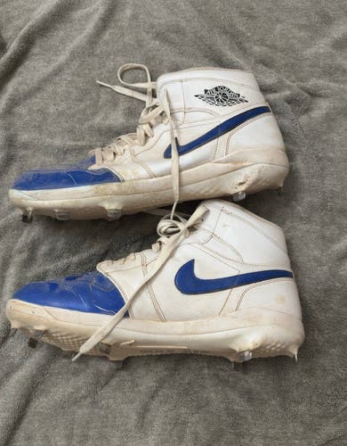 White Men's Size 13.0 (W 14.0) Adult Air Jordan High Top Metal (Used)