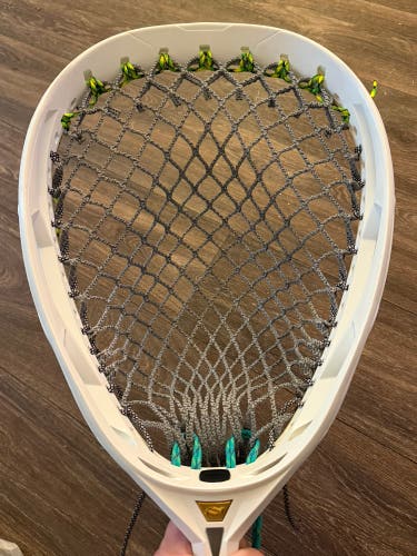 Adult True Temper Radar Strung Goalie Head (Used)