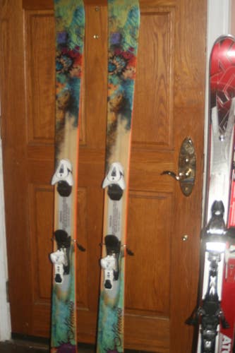 All Mountain 169 cm Nordica Women Skis With Salomon Bindings