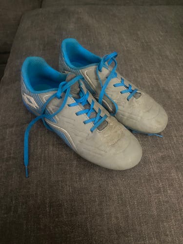 Silver Kids 3.5Y (Big Kids / Youth) Lotto Molded Cleats Cleats (Used)
