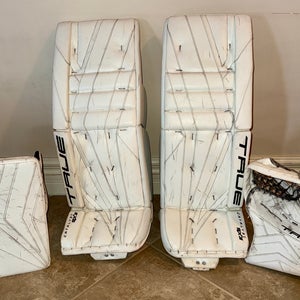 33" 2023 True 9X3 Regular Goalie Full Set (Used)