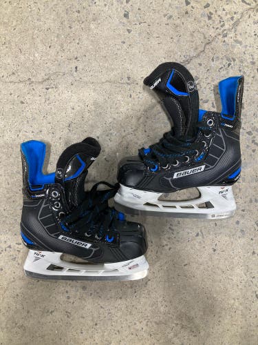 Junior Bauer Nexus N7000 Hockey Skates | Size 2EE