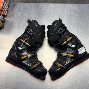 Mondo 24 & 24.5 Rossignol Soft Cockpit Ski Boots (Used)